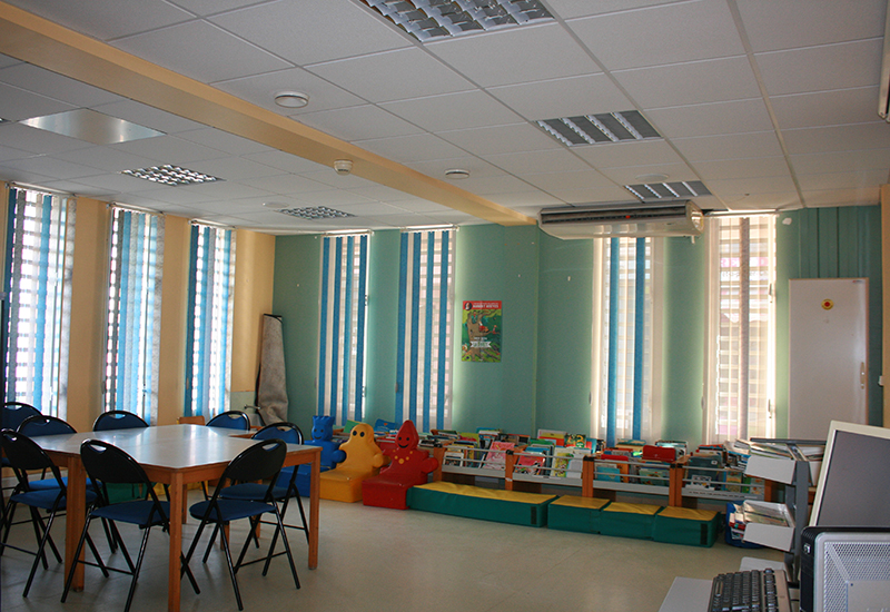 Une salle dédiée aux livres pour les enfants
